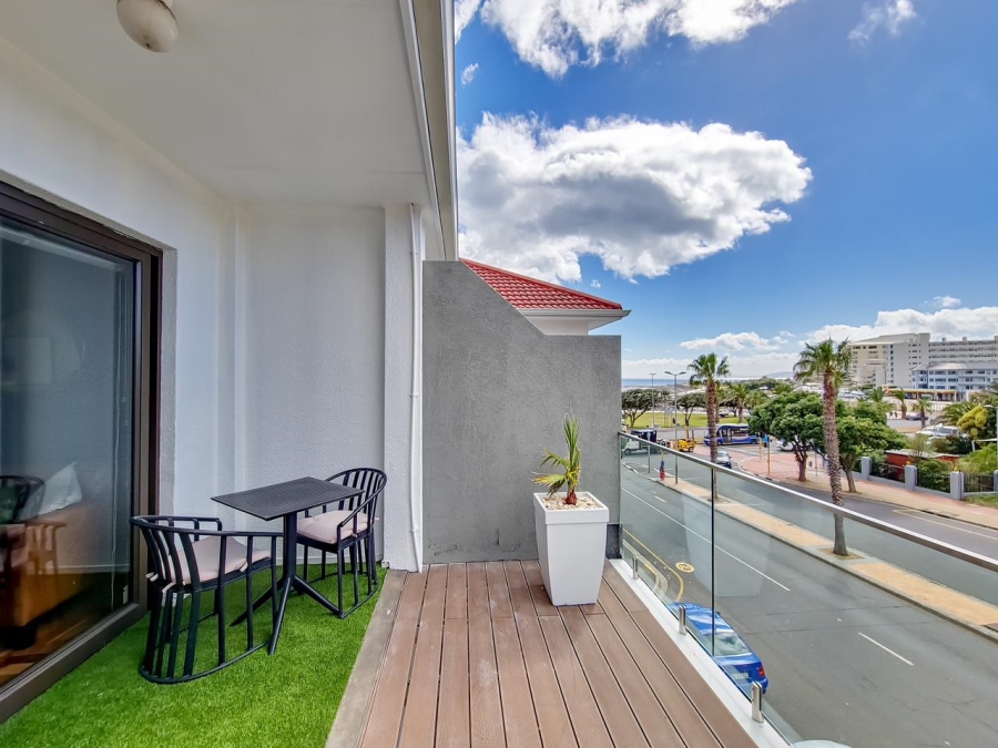 0 Bedroom Property for Sale in Sea Point Western Cape